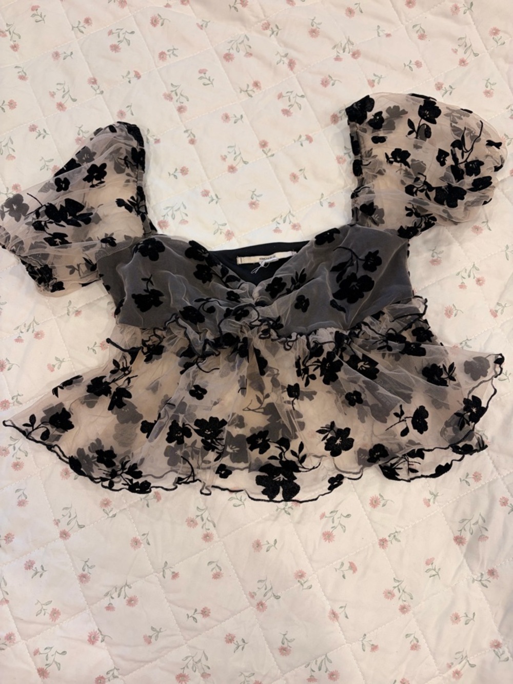 Kimchi Blue- Claudia Floral Blouse - Picture 3 of 7